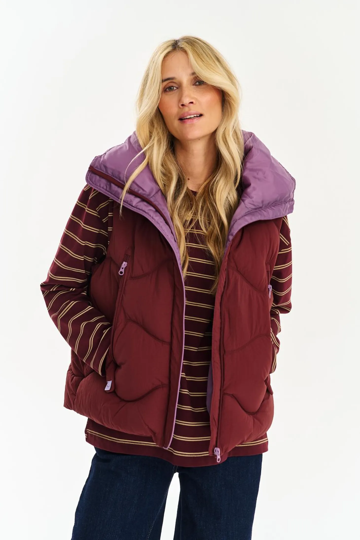 Krótka kamizelka Midnight Plum