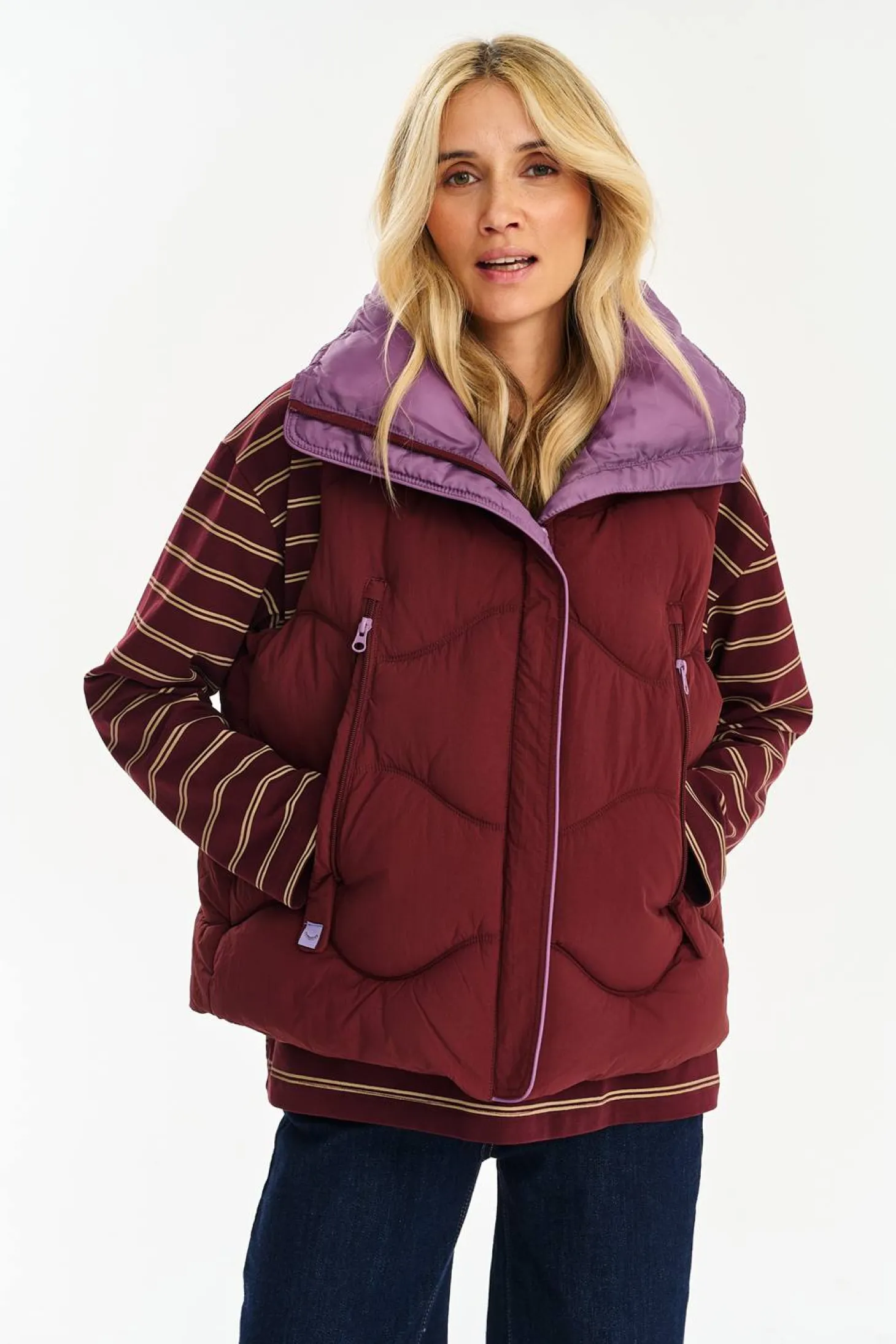 Krótka kamizelka Midnight Plum