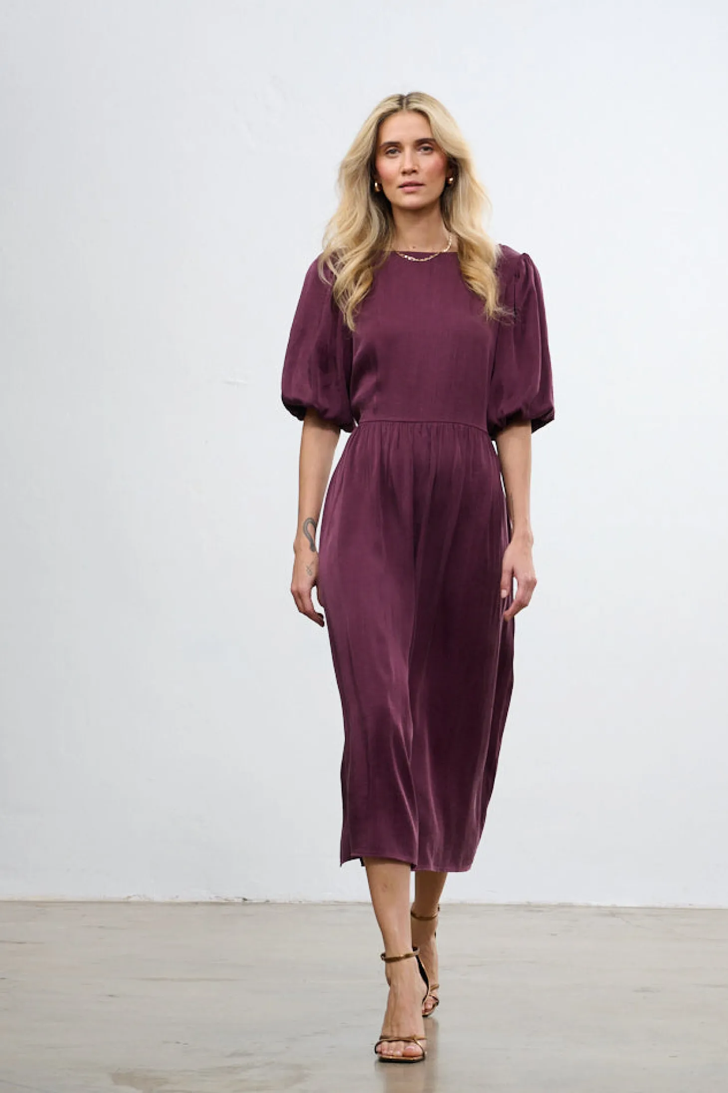 Sukienka midi Mulberry Muse