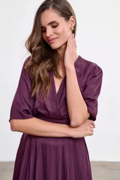Sukienka midi Plum Affair