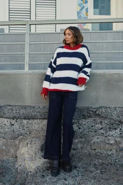 Sweter Fade Into You