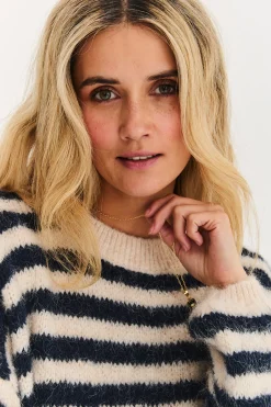 Sweter French Tale