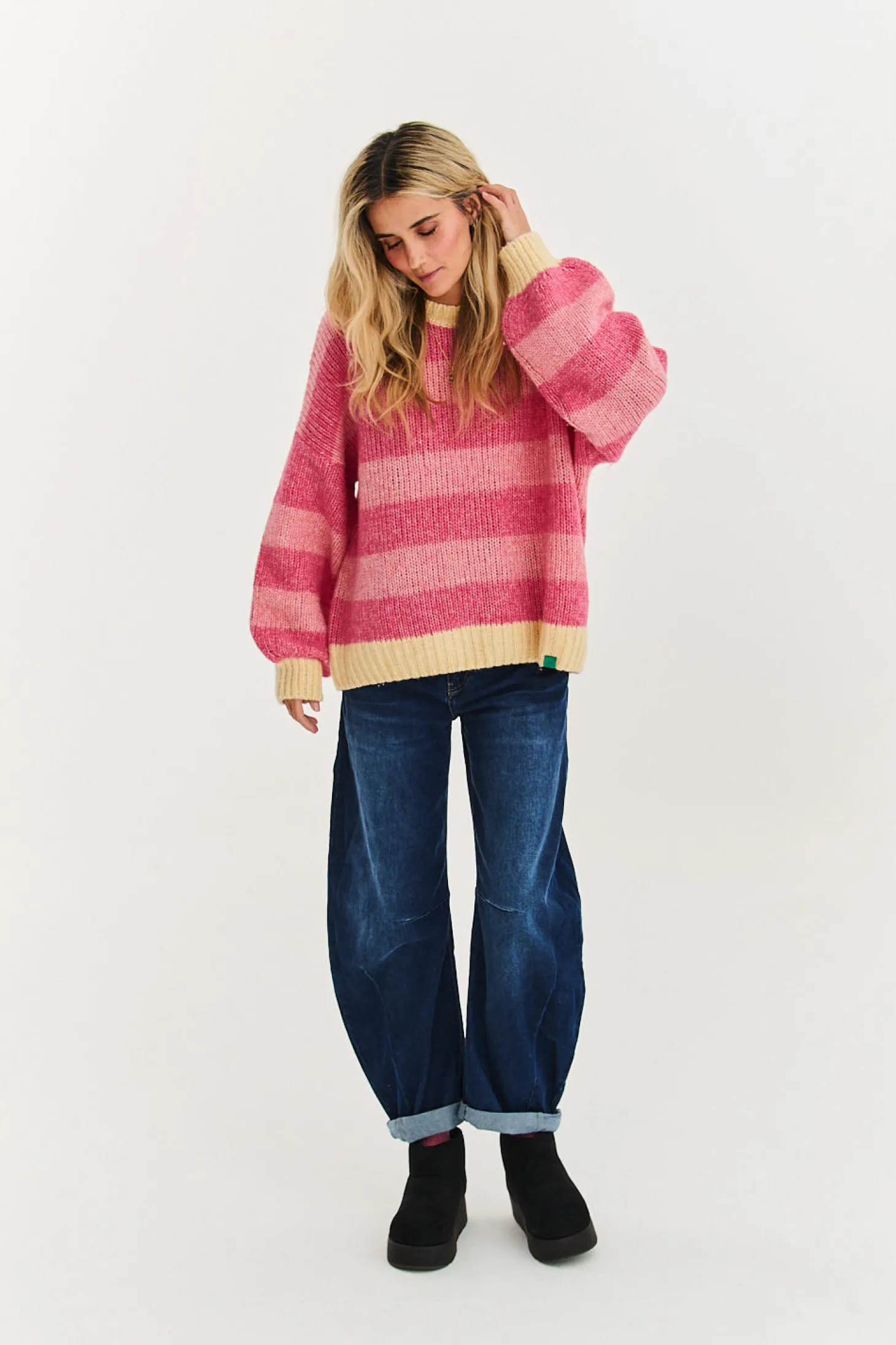 Sweter z wełną Strawberry Cream